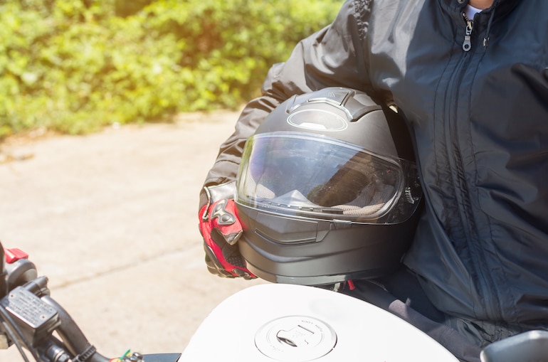 5 TIPS TO AVOID MOTORCYCLE ACCIDENTS