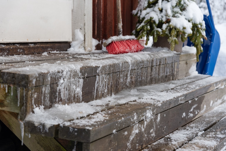 Apartment Slip and Fall Cases | The Sam Bernstein Law Firm