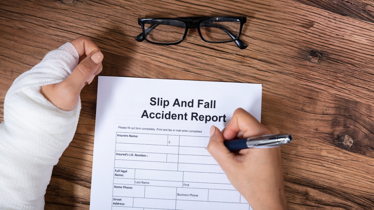 How lawyer can win your slip and fall lawsuit, Sam Bernstein