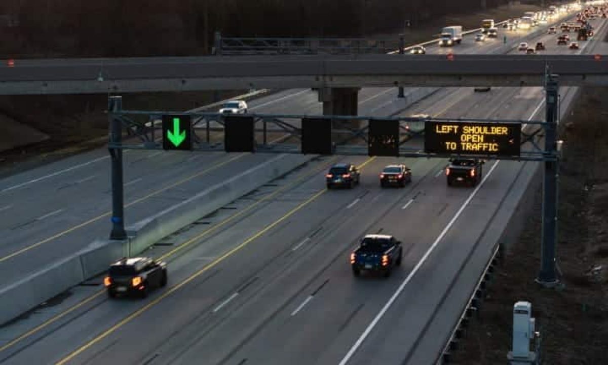 洋楽 Michigan - Tired (A Fairclough) MI Flex Lane Reduces Car Accidents | Call Sam