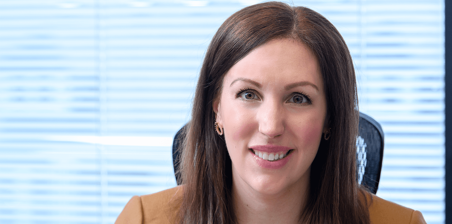 Laura Dierwa headshot